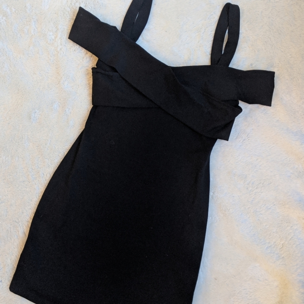 By The Way Evie Cold Shoulder Mini Dress - Picture 5 of 5